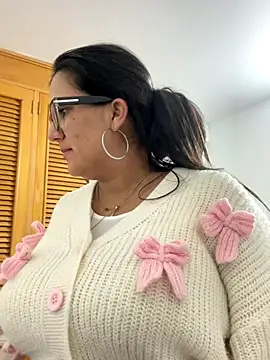 SWEETLILY18 online show from 11/29/25, 09:18