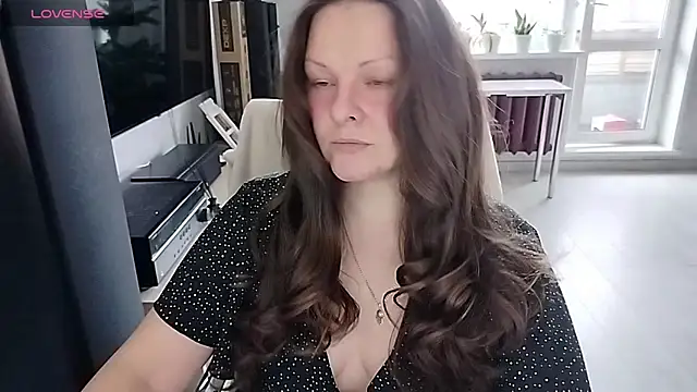 Marla Singerrr online show from 05/17/26, 05:38