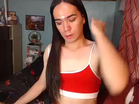 Snapshot of sexysassymirax chatting on 04/14/26, 01:06 sexysassymirax online show from 04/14/26, 01:06