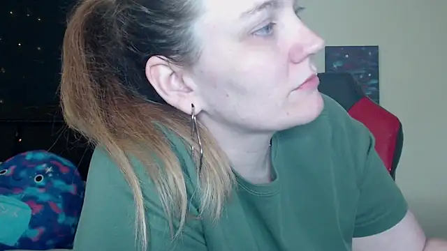 ToxicLilly online show from 12/02/24, 08:52
