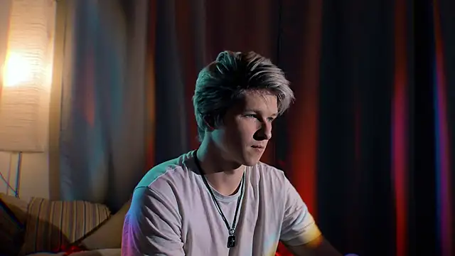 Breston Sweet online show from 09/28/25, 07:52