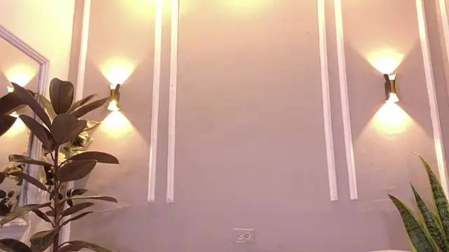 isa kiss online show from 03/28/26, 12:05