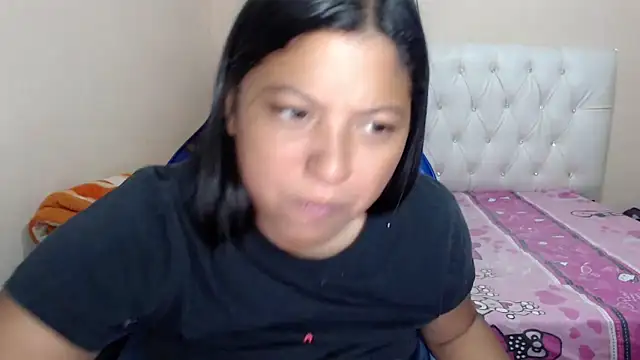 Snapshot of Leylafourniert chatting on 11/22/25, 10:31 Leylafourniert online show from 11/22/25, 10:31