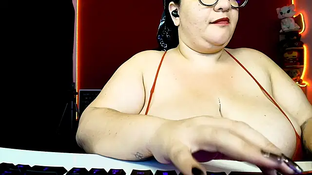 lulubigtitts1 online show from 02/19/25, 05:16