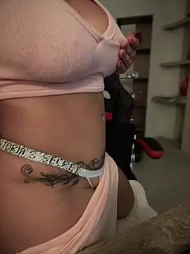 Snapshot of ValeryGrey chatting on 03/01/25, 11:37 ValeryGrey online show from 03/01/25, 11:37