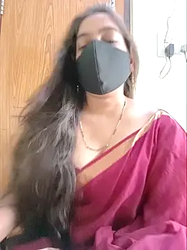 Snapshot of yoursana- chatting on 04/28/26, 04:39 yoursana- online show from 04/28/26, 04:39