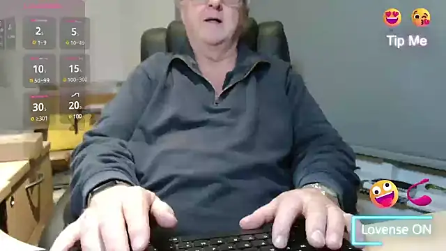 bigbadjon69 online show from 03/11/25, 04:43