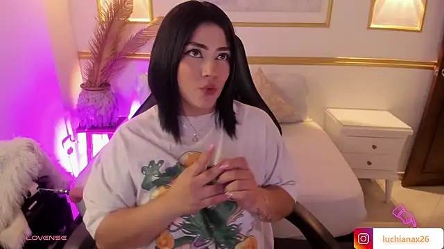 lucy26  online show from 03/02/25, 05:12