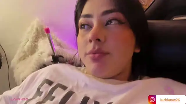 lucy26  online show from 03/23/25, 08:15