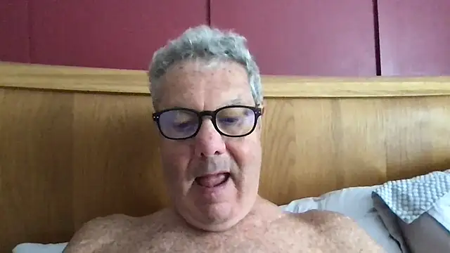 Snapshot of Oldpistolpete chatting on 07/01/26, 08:49 Oldpistolpete online show from 07/01/26, 08:49