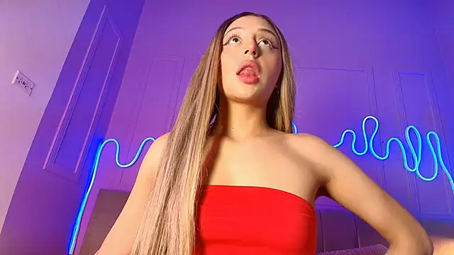 Snapshot of Sofly_s chatting on 03/24/26, 11:48 Sofly s online show from 03/24/26, 11:48