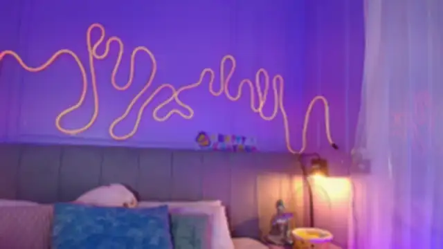 Snapshot of Sofly_s chatting on 04/06/26, 11:55 Sofly s online show from 04/06/26, 11:55