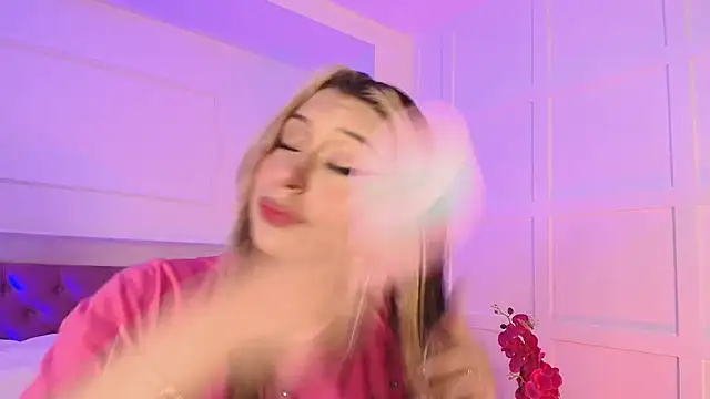 Sofly s online show from 07/13/26, 12:41