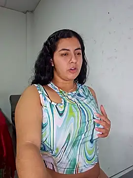 Mary pinkish online show from 12/23/24, 03:40