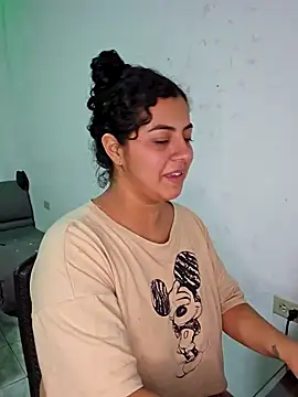 Mary pinkish online show from 12/31/24, 03:01