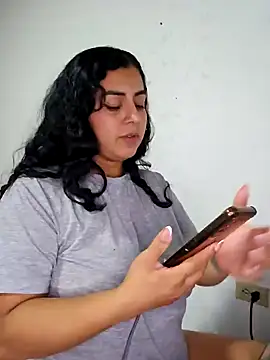 Mary pinkish online show from 01/08/25, 02:03