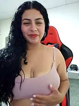 Mary pinkish online show from 02/13/26, 02:51