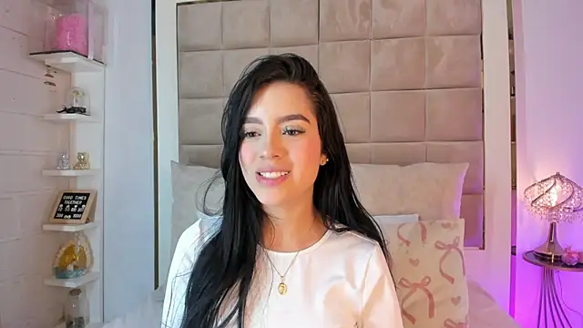 Victoria adaams online show from 01/28/25, 07:32