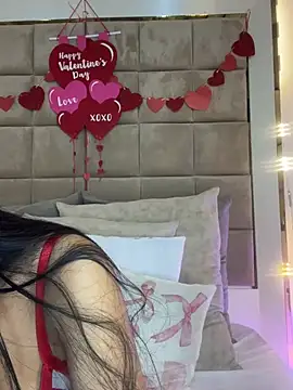 Victoria adaams online show from 02/12/25, 09:11