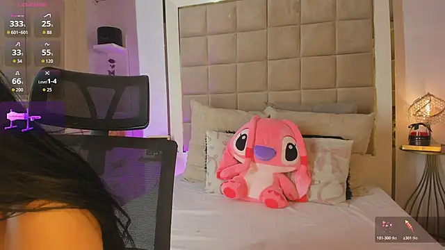 Victoria adaams online show from 11/15/25, 10:45