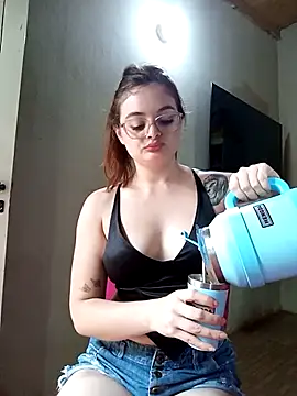 Emmacut online show from 11/15/25, 03:30