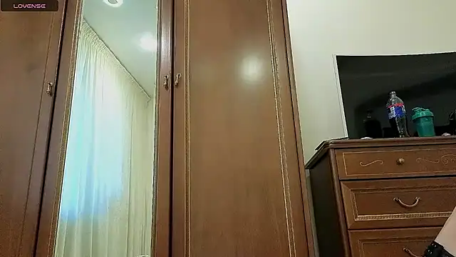 Snapshot of Crazy_team_ chatting on 03/30/26, 01:50 Crazy team online show from 03/30/26, 01:50