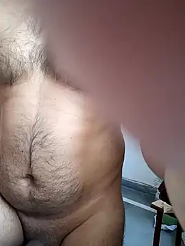 Snapshot of mahi-singh43 chatting on 03/08/25, 05:49 mahi-singh43 online show from 03/08/25, 05:49