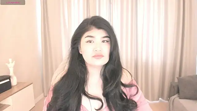 mia lui online show from 07/01/26, 03:41