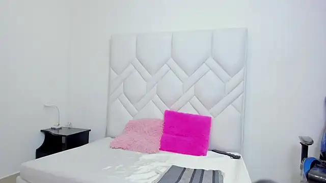 Snapshot of Mature_Hard chatting on 01/13/25, 07:31 Mature Hard online show from 01/13/25, 07:31