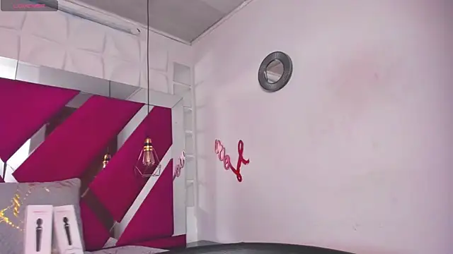 Penelope Tits online show from 03/04/25, 03:00