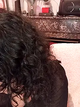 callmelouve online show from 04/08/26, 07:03