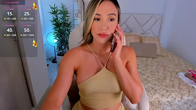 NiaBennet  online show from 02/05/25, 08:04