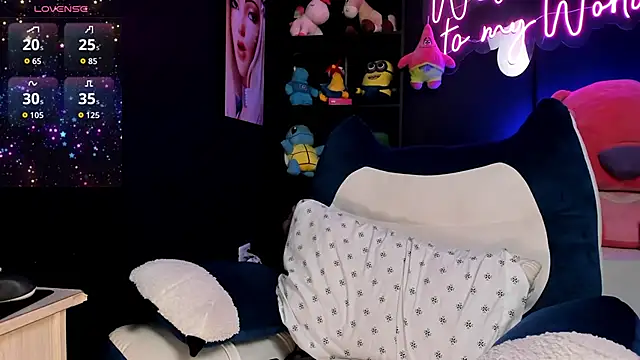 stelleknox  online show from 03/30/26, 10:22