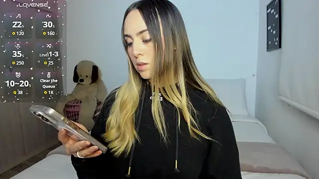 sophi mooreno online show from 07/22/26, 01:08