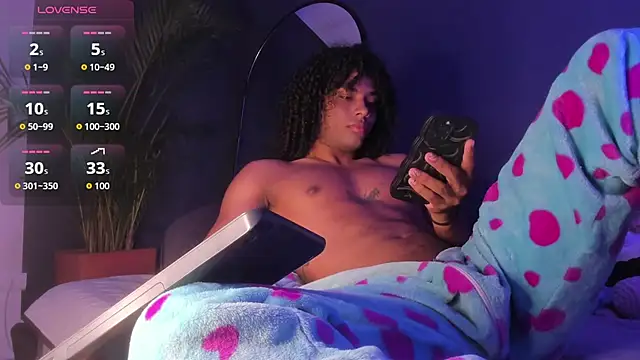 Lucas eevans online show from 10/20/25, 01:11