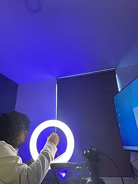 Lucas eevans online show from 02/18/26, 03:19