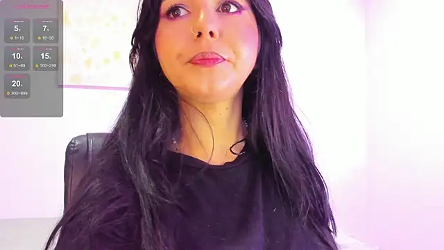 Snapshot of Bellagh1 chatting on 02/28/25, 05:59 Bellagh1 online show from 02/28/25, 05:59