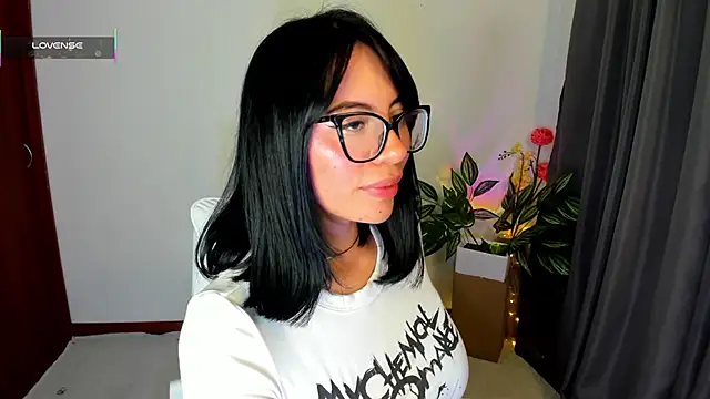 Silvanna-Moree online show from 02/16/26, 05:09