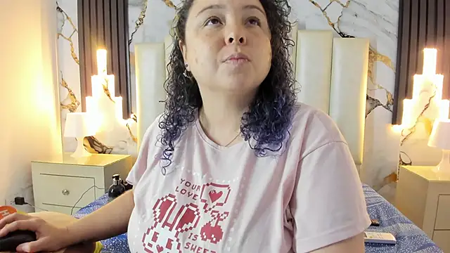 mollieblue69 online show from 02/28/25, 12:42