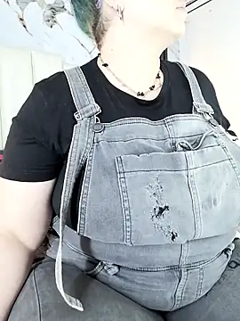 mollieblue69 online show from 10/08/25, 12:58