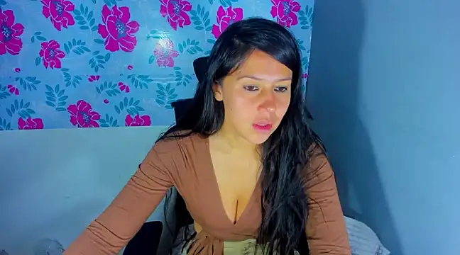 Snapshot of sandyquinnxx chatting on 03/17/25, 04:11 sandyquinnxx online show from 03/17/25, 04:11