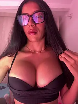 Anamhenao online show from 01/11/26, 08:41