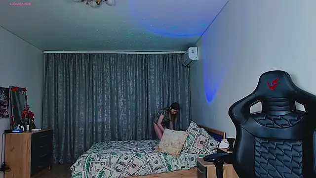  whiteprincess online show from 11/07/25, 10:04