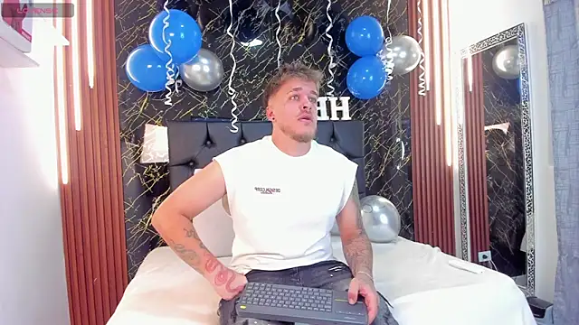 keane lee online show from 10/07/25, 12:13