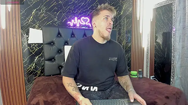 keane lee online show from 11/13/25, 12:37