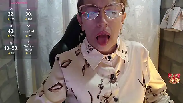 Chayla Ruiz online show from 03/03/26, 07:20