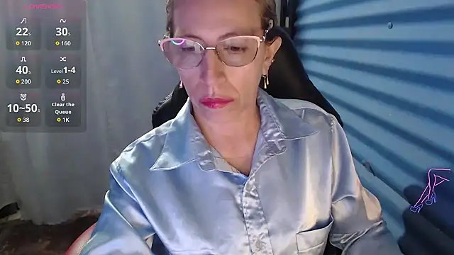 Chayla Ruiz online show from 04/19/26, 11:18
