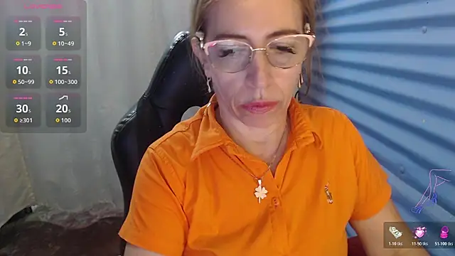 Chayla Ruiz online show from 06/15/26, 02:52