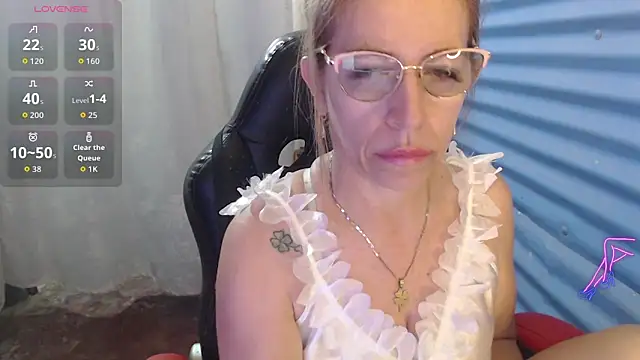 Chayla Ruiz online show from 06/16/26, 11:24