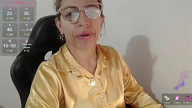 Chayla Ruiz online show from 07/02/26, 10:10